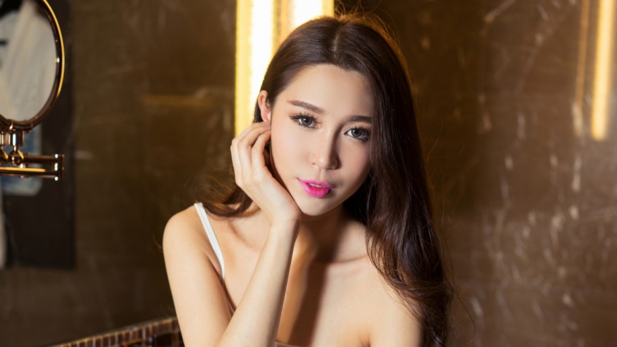 重庆万州马拉松冠军冲线时被拦停强行带离赛道  官方：已致歉